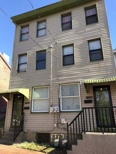 Main picture of 1420 Boyle St