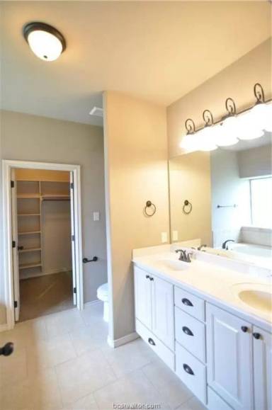Main picture of 3308 Keefer Loop