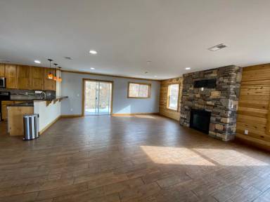 Main picture of 812 N County Road 31