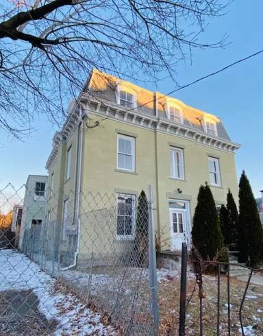 Main picture of 272 William St