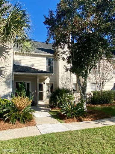 Main picture of 340 Sandpiper Dr