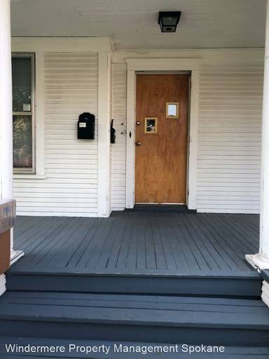 Main picture of 922 E Ermina Ave