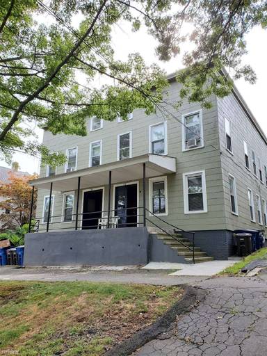 Main picture of 20 Howard Ave