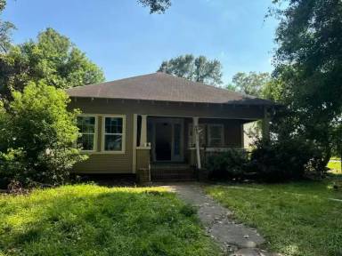Main picture of 885 Corley St