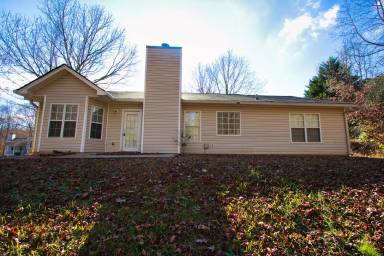 Main picture of 2804 James Henry Dr