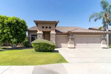 Main picture of 2235 W Olive Way
