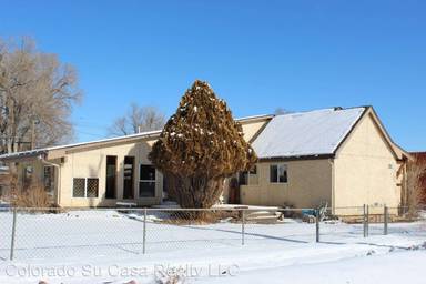 Main picture of 2410 Bott Ave