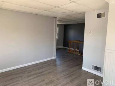 Main picture of 157 W Remington St