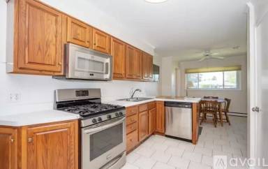 Main picture of 407 Hackett Blvd