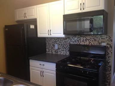 Main picture of 762 N Bebe St