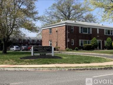 Main picture of 11 Dartmouth Ave