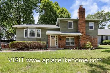 Main picture of 9514 Glenwood St
