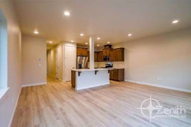 Main picture of 8513 NE 134th Pl