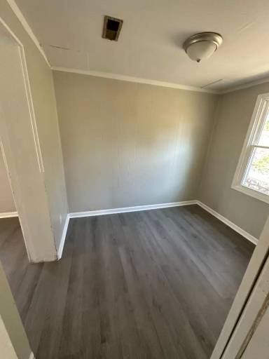 Main picture of 2109 Colgate St NE