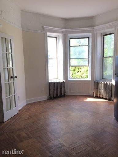 Main picture of 77 Halsey St