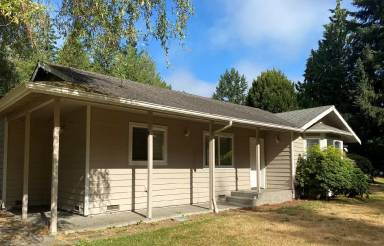 Main picture of 16910 Westshore Rd