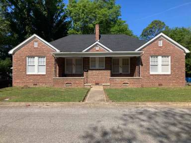 Main picture of 1616 Christine Ave