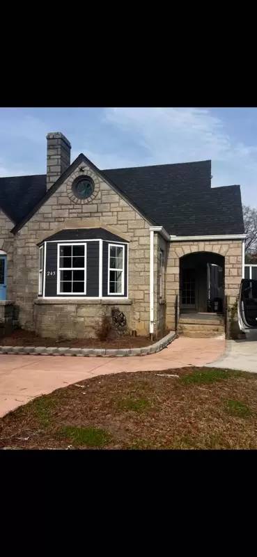 Main picture of 245 Spring St SW