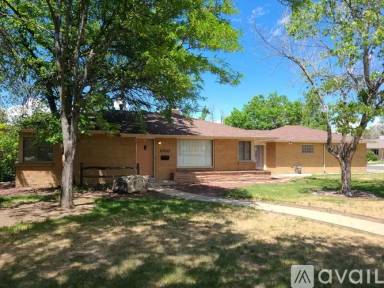 Main picture of 11111 Montview Blvd