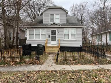 Main picture of 324 Merrill Ave