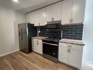 Main picture of 34 W Gay St