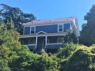 Main picture of 318 E 12th St