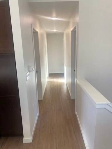 Main picture of 870 Summit Ct