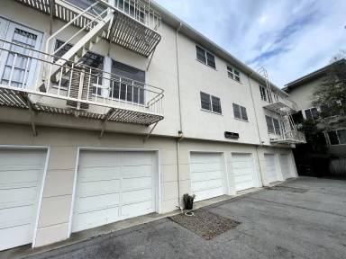 Main picture of 1720 San Carlos Ave