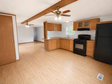 Main picture of 5325 Classic Ln