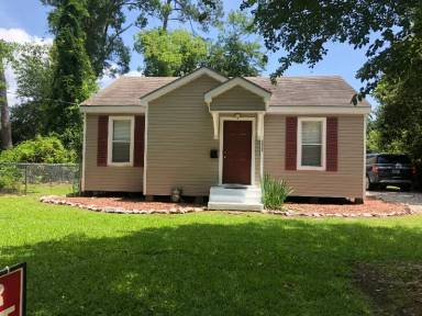 Main picture of 2805 Dawkins St