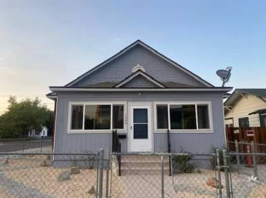 Main picture of 1046 E St