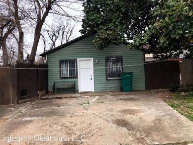 Main picture of 1215 N Barnes Ave