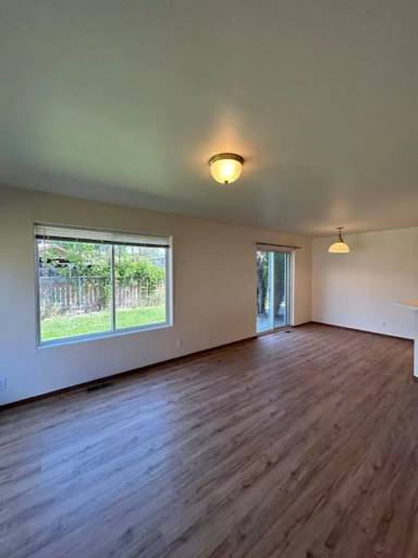 Main picture of 129 Bing Ct