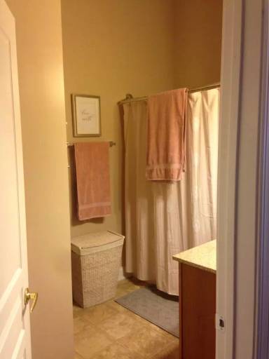 Main picture of 922 Main St