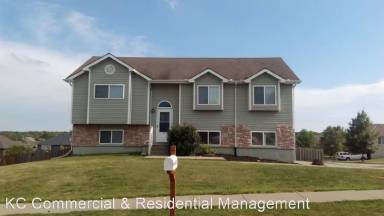 Main picture of 9003 NE 116th Pl
