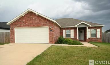 Main picture of 211 Grove Ln