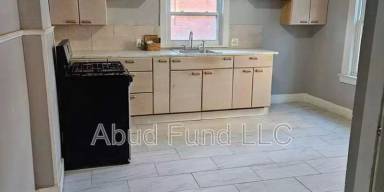 Main picture of 37 Trenaman St