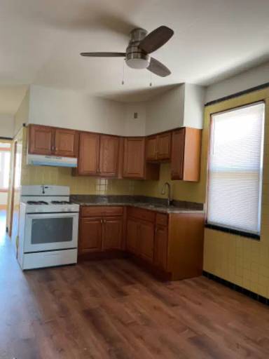 Main picture of 1243 W 31st St