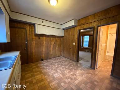 Main picture of 3370 W 135th St