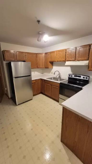 Main picture of 710 Monroe St