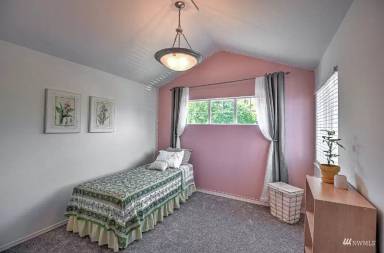 Main picture of 6946 Axis St SE