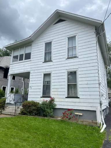 Main picture of 256 Brand St