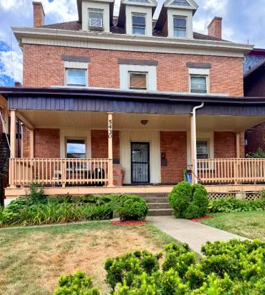 Main picture of 5430 Baywood St