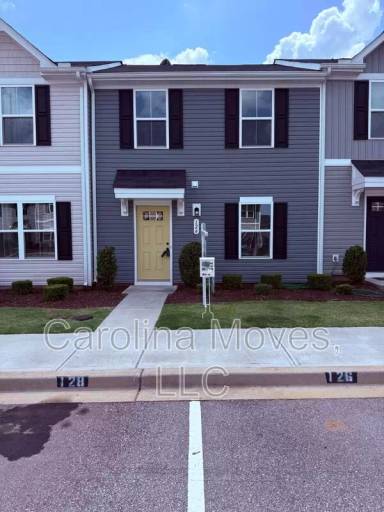 Main picture of 126 Fernside Ct