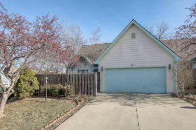 Main picture of 8511 N Chatham Ave