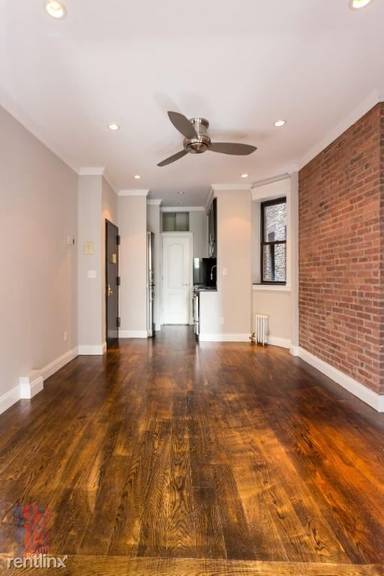 Main picture of 439 W 50th St