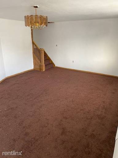 Main picture of 335 N Hyde Park Ave