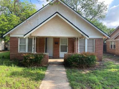 Main picture of 2515 24th St