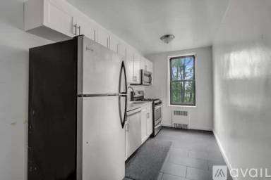 Main picture of 8450 Austin St