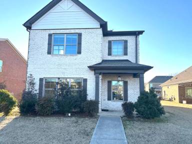 Main picture of 8317 Stillwater Cir NW
